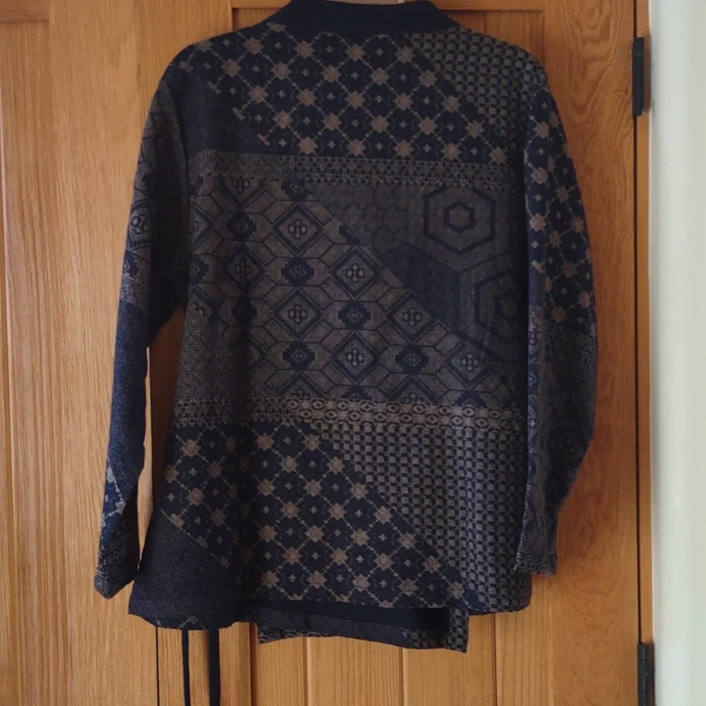 Eastern Serenity Kimono Wrap Jacket - Picture 5 of 5